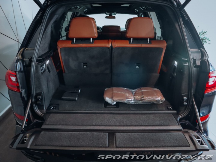 BMW X7 M50i xDrive 2021