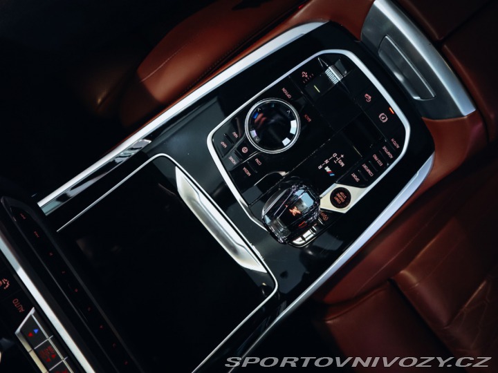 BMW X7 M50i xDrive 2021