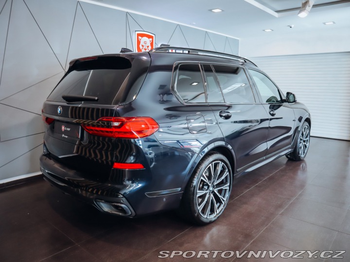 BMW X7 M50i xDrive 2021