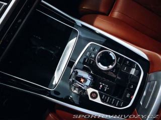 BMW X7 M50i xDrive 2021