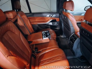 BMW X7 M50i xDrive 2021