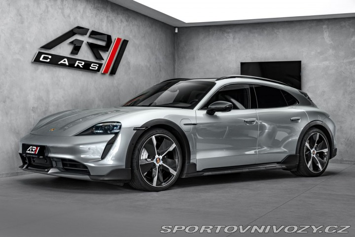 Porsche Taycan PDCC, ventilace, pano 2021