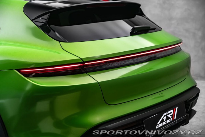Porsche Taycan PDCC, ventilace, záruka 2021