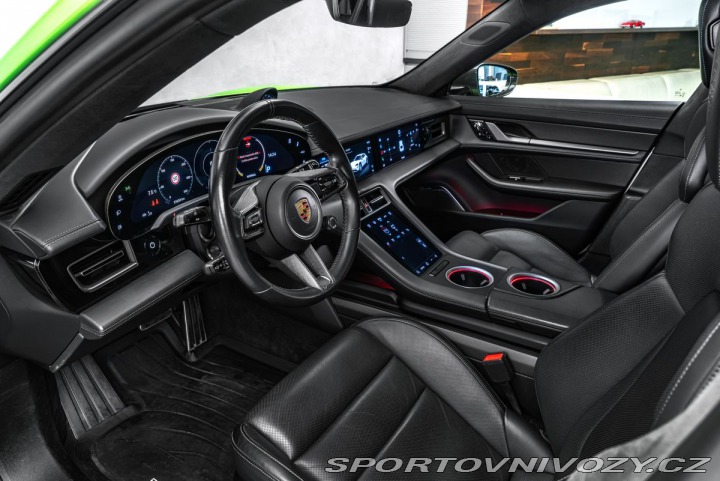 Porsche Taycan PDCC, ventilace, záruka 2021