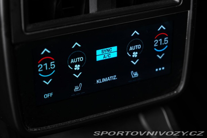 Porsche Taycan PDCC, ventilace, záruka 2021