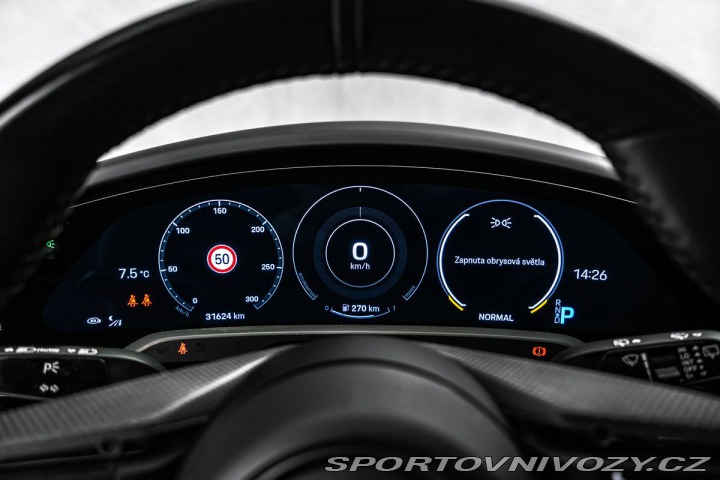 Porsche Taycan PDCC, ventilace, záruka 2021