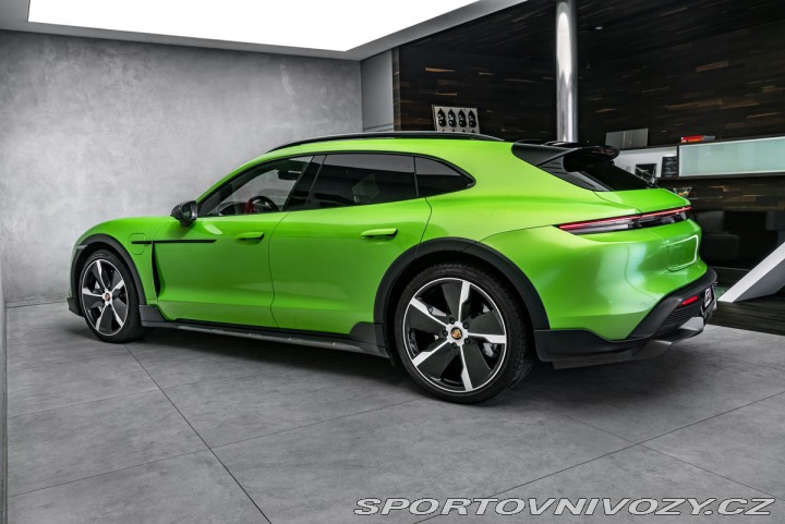 Porsche Taycan PDCC, ventilace, záruka 2021