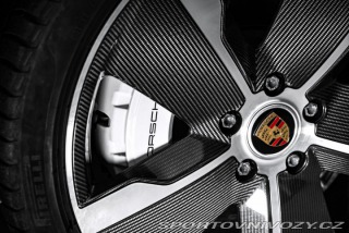 Porsche Taycan Turbo CrossTurismo, Záruk 2021