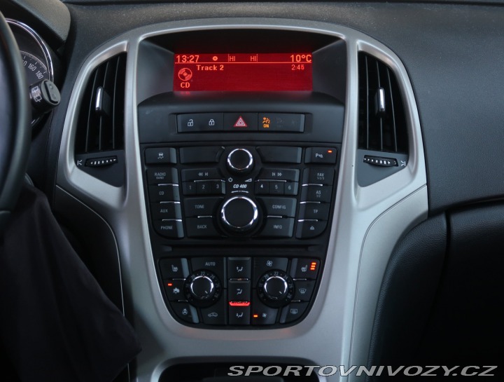 Opel Astra 1.6 T 2011