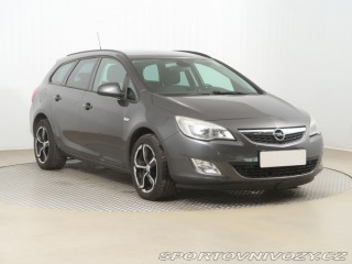 Opel Astra 1.6 T 2011