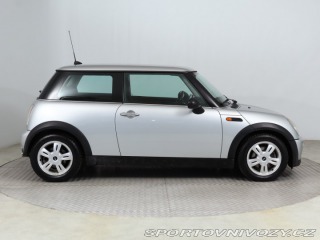 Mini One One 2004
