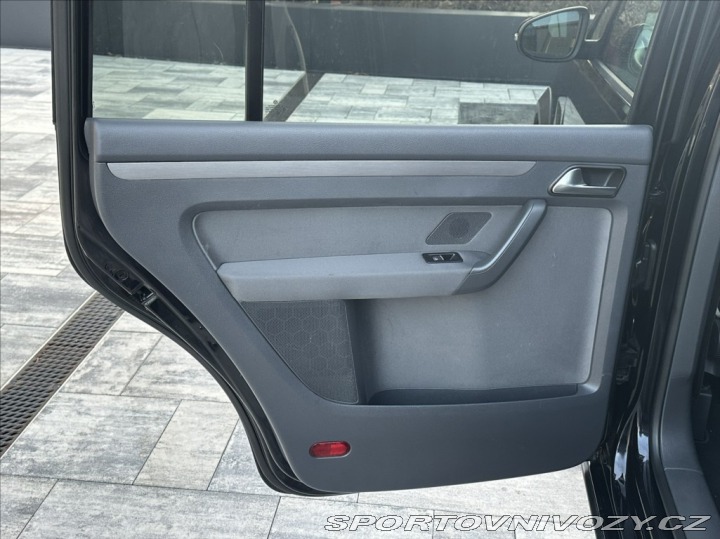 Volkswagen Ostatní modely Touran 1,4 TSI 140PS  Cross 2011