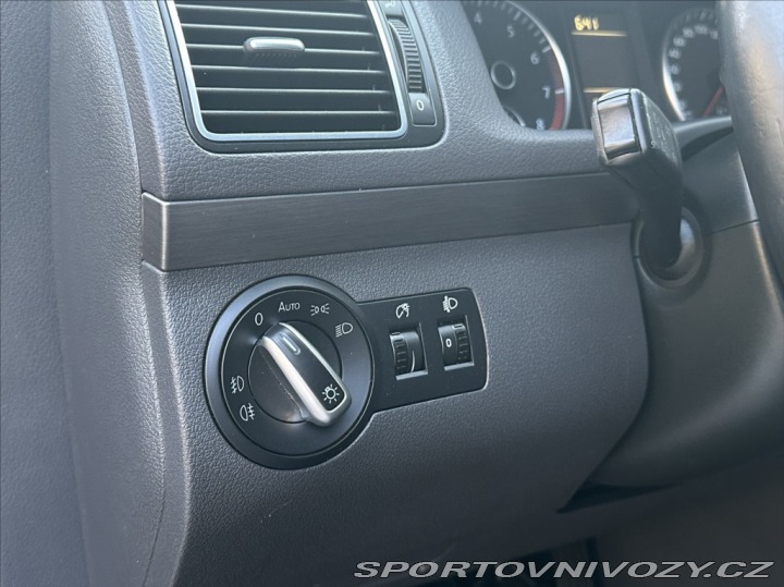 Volkswagen Ostatní modely Touran 1,4 TSI 140PS  Cross 2011