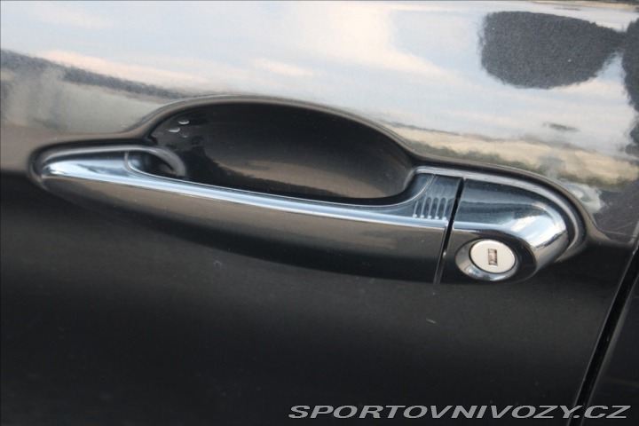 BMW 3 320d 140kW SPORTLINE+ZÁRU 2015