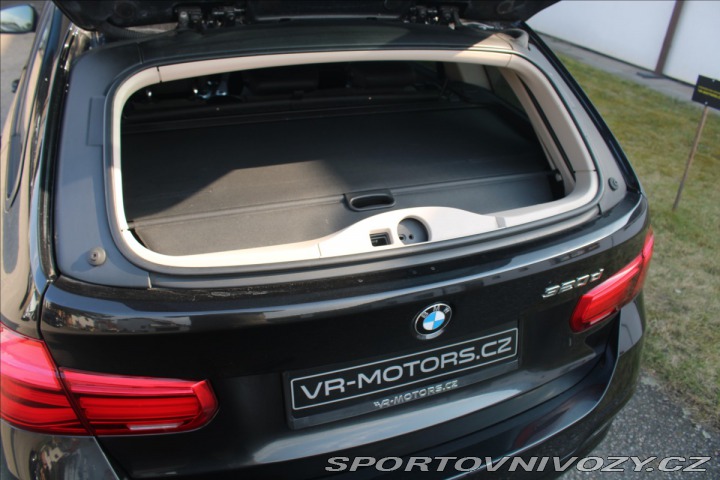 BMW 3 320d 140kW SPORTLINE+ZÁRU 2015