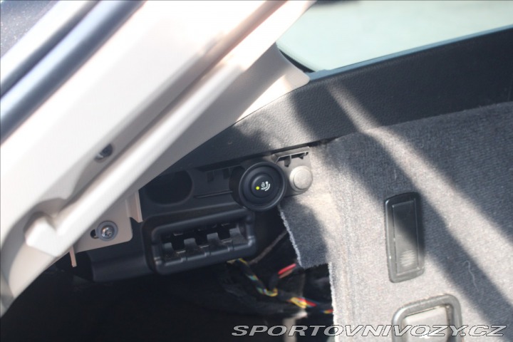 BMW 3 2,0 320d 140kW SPORTLINE+ 2015