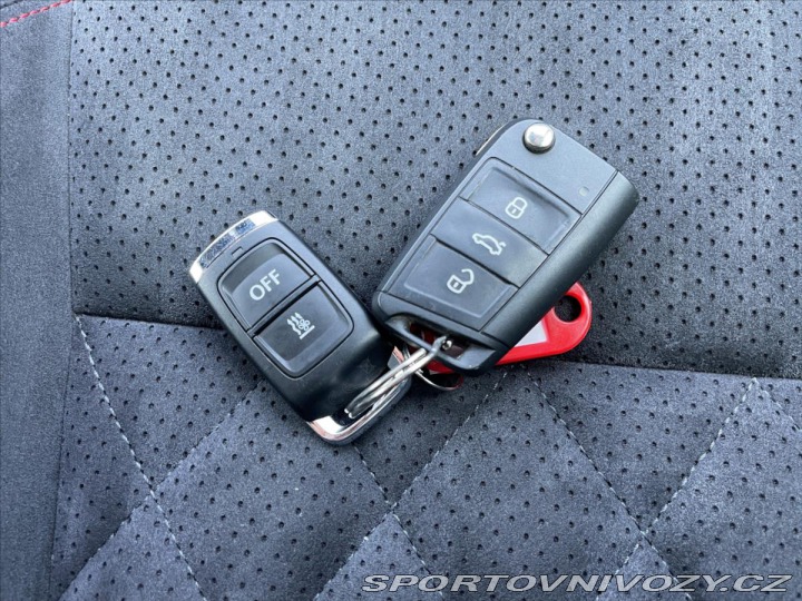 Škoda Octavia RS 2,0 TDi DSG 4x4 RS*Nez.To 2018