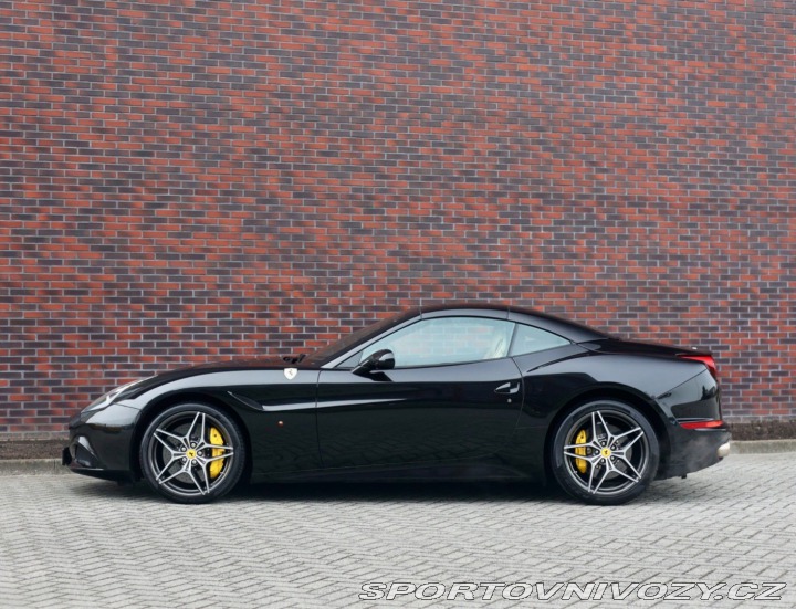 Ferrari Ostatní modely California T 3.9 V8 , Kamera, komplet 2016
