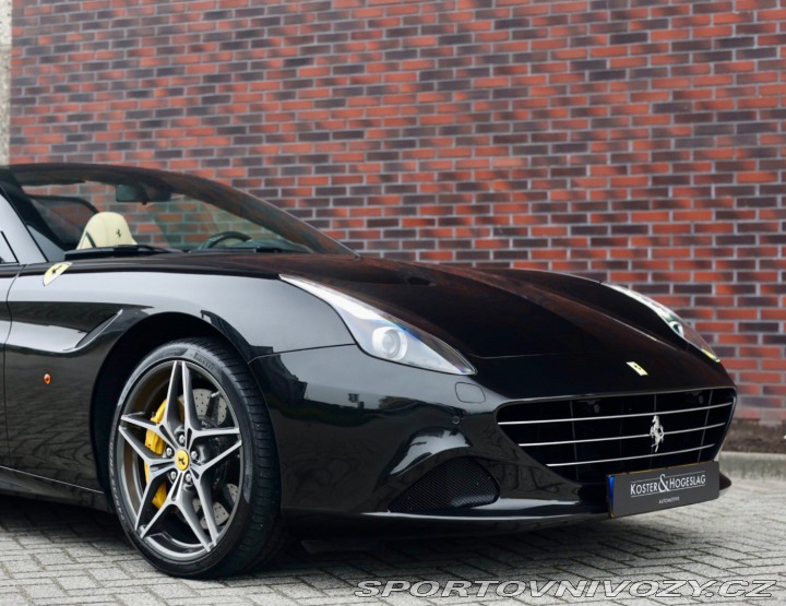 Ferrari Ostatní modely California T  3.9 V8 , Kamera, komplet 2016