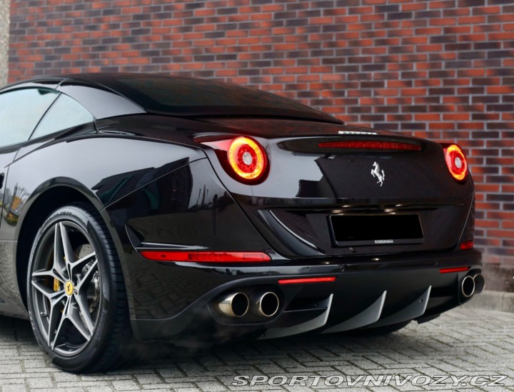 Ferrari Ostatní modely California T 3.9 V8 , Kamera, komplet 2016