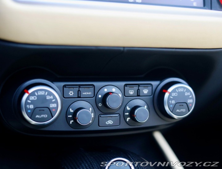 Ferrari Ostatní modely California T 3.9 V8 , Kamera, komplet 2016