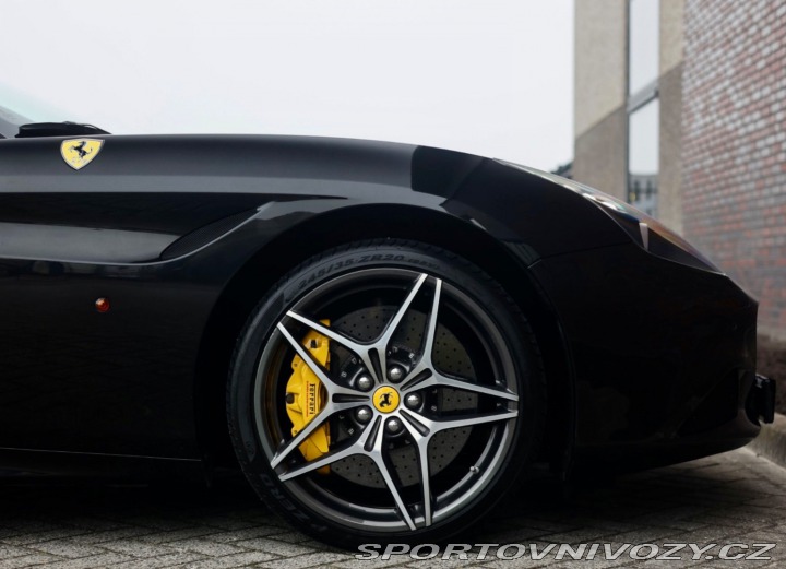 Ferrari Ostatní modely California T  3.9 V8 , Kamera, komplet 2016