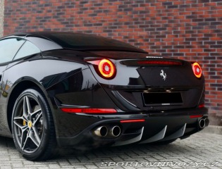 Ferrari Ostatní modely California T  3.9 V8 , Kamera, komplet 2016