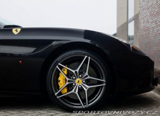 Ferrari Ostatní modely California T  3.9 V8 , Kamera, komplet 2016