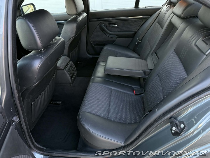 BMW 3 BMW E39 320i 6 válec 2003