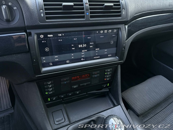 BMW 5 BMW E39 520i 6 válec 2003