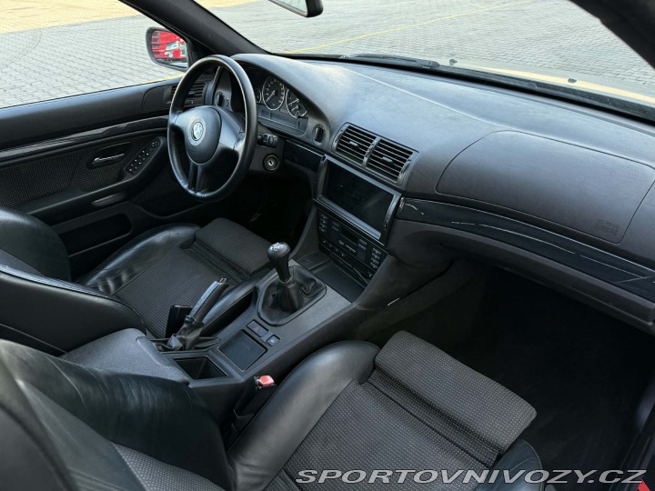 BMW 5 BMW E39 520i 6 válec 2003