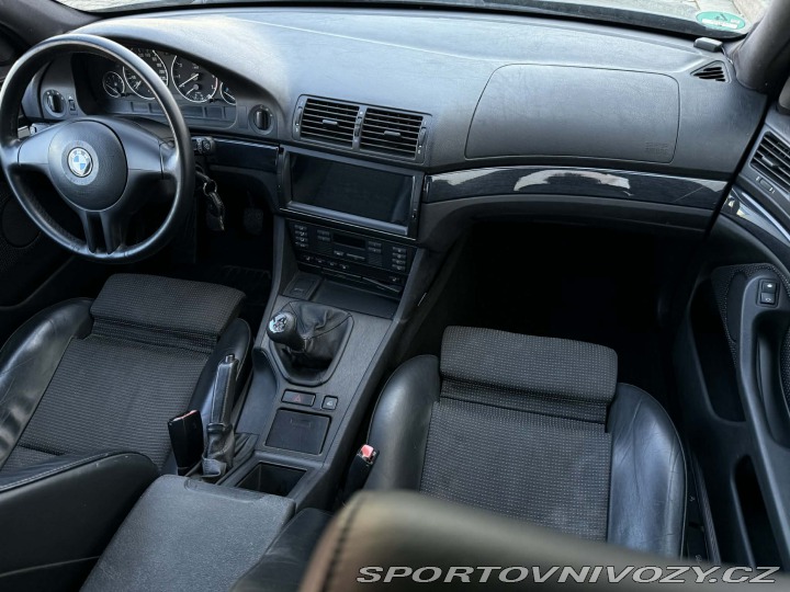 BMW 5 BMW E39 520i 6 válec 2003