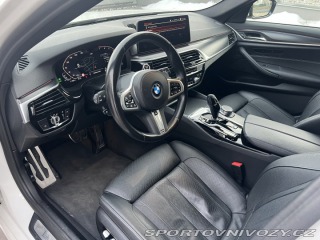 BMW 5 540i touring, záruka 2/27 2022