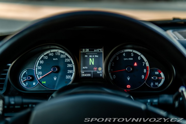 Maserati Quattroporte V MQP krásné 64 tkm naj 2006