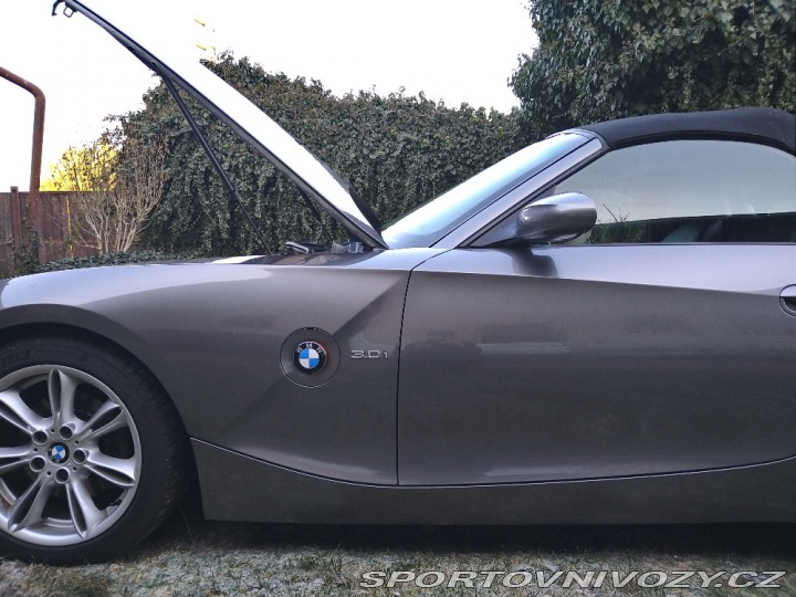 BMW Z4  2003
