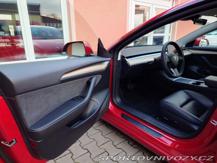 Tesla Model 3 Long Range Dual Motor 366 2021