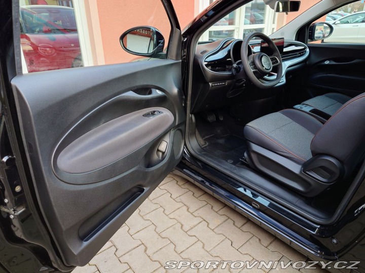 Fiat 500 500e 42 kWh 87 kW (ODPOČE 2022