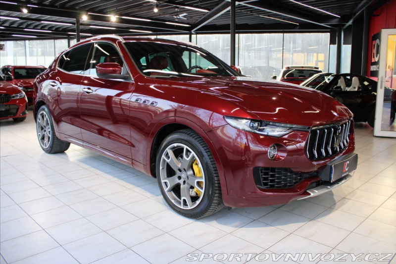 Maserati Levante SQ4 GranLusso ACC/Pano/B&