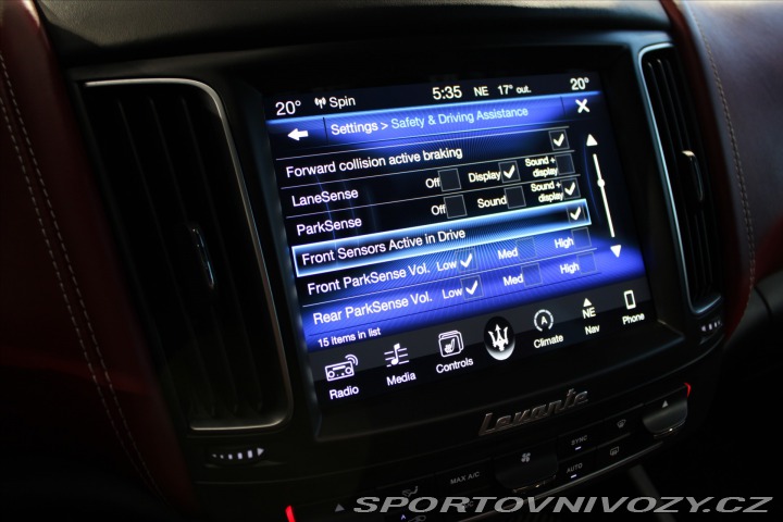 Maserati Levante SQ4 GranLusso ACC/Pano/B& 2017