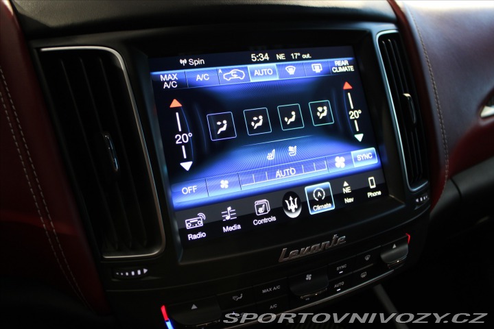 Maserati Levante SQ4 GranLusso ACC/Pano/B& 2017