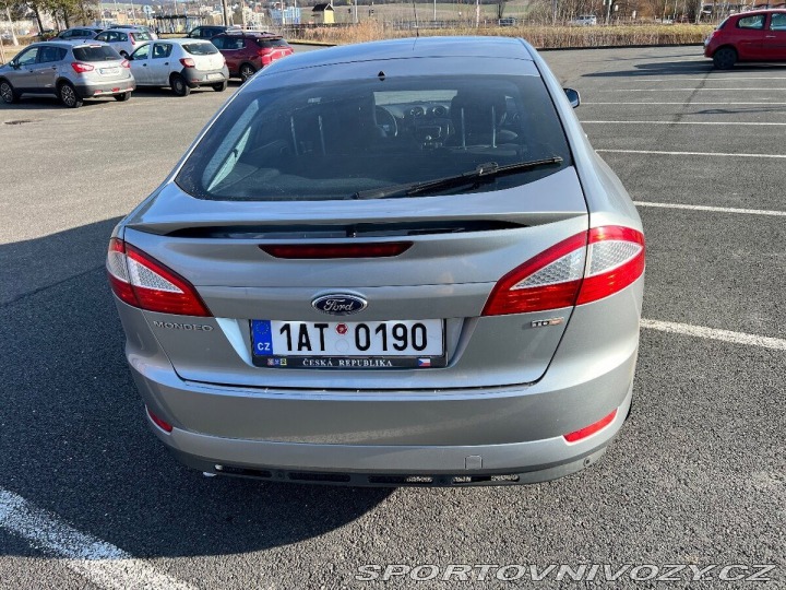 Ford Ostatní modely Mondeo 2,0   120kw ,Titanium , L 2010