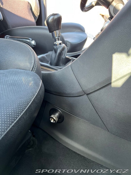 Ford Ostatní modely Mondeo 2,0   120kw ,Titanium , L 2010