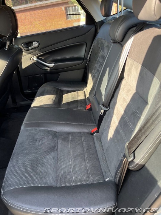 Ford Ostatní modely Mondeo 2,0   120kw ,Titanium , L 2010