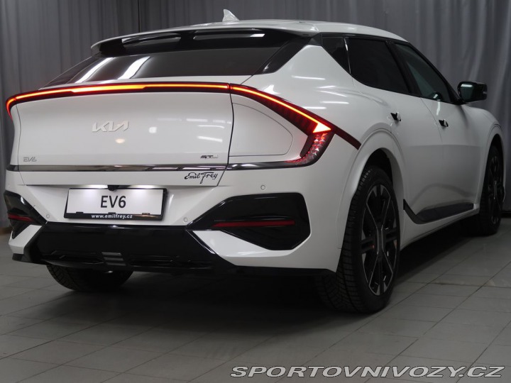 Kia EV6 GT-line - K odběru IHNED 2026