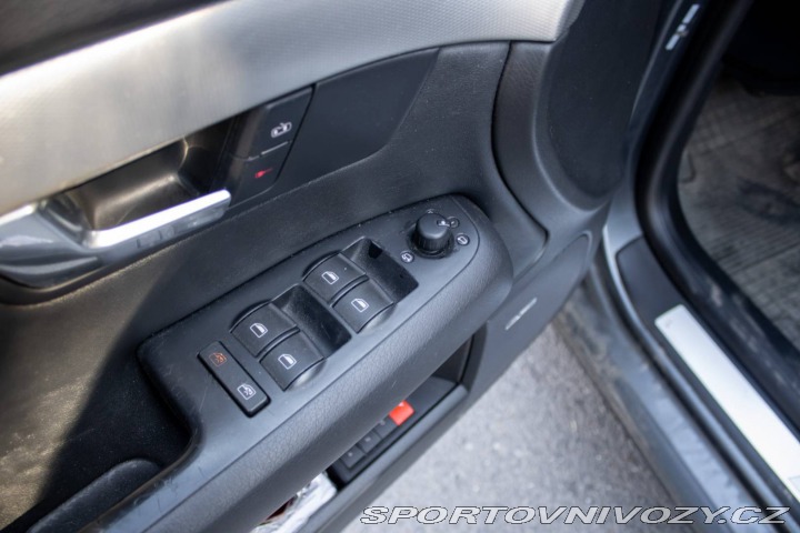 Audi S4 4.2 / V8 / 253kW / M6 / 2004