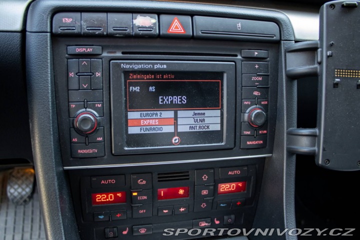 Audi S4 4.2 / V8 / 253kW / M6 / 2004