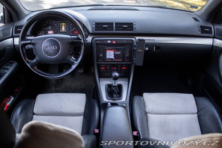 Audi S4 4.2 / V8 / 253kW / M6 / 2004