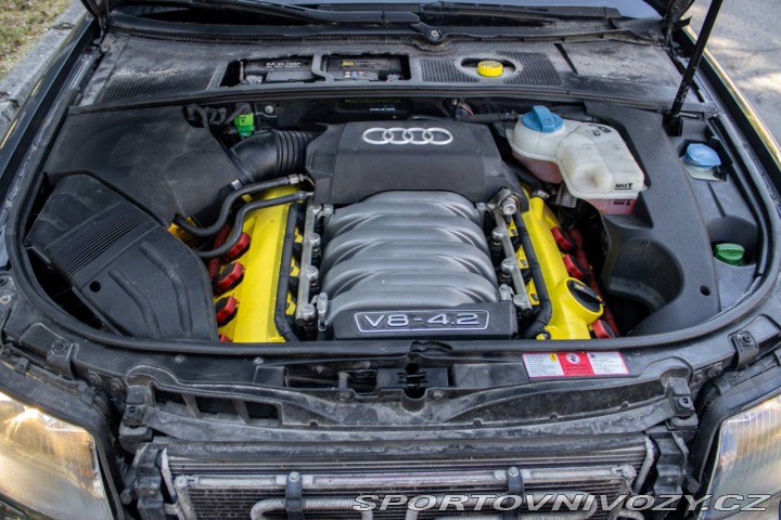 Audi S4 4.2 / V8 / 253kW / M6 / 2004