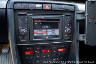 Audi S4 4.2 / V8 / 253kW / M6 / 2004