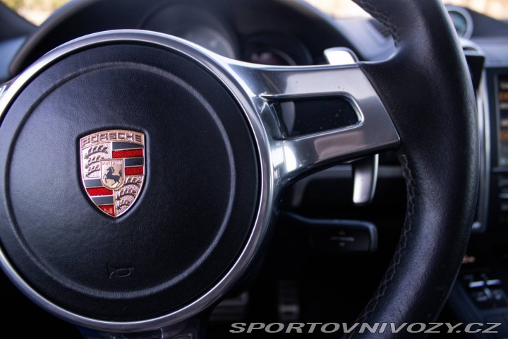 Porsche Cayenne S 4,2 V8 281 kW / MOŽNÝ 2013